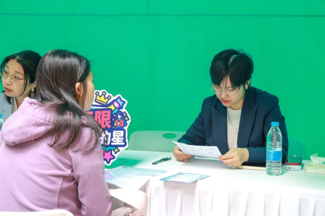 西京学院举办陕西省“宏志助航计划”专场招聘会 西京学院举办陕西省“宏志助航计划”专场招聘会