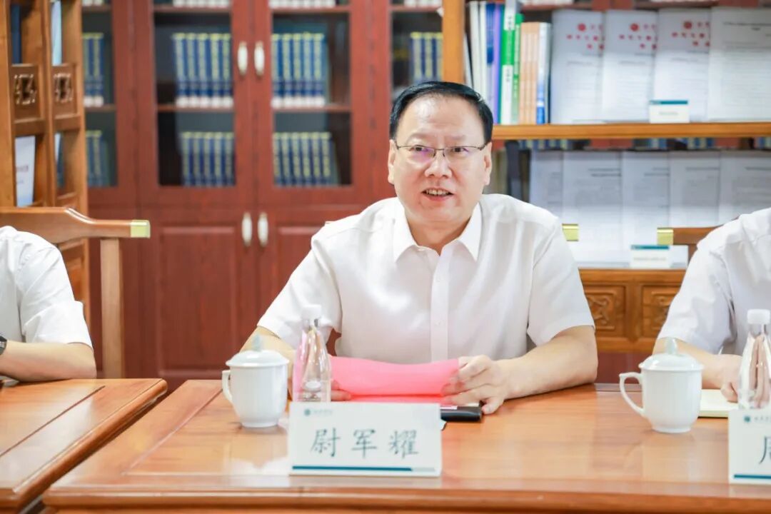 西京学院与中国电建西北院签约共建省级重点实验室 西京学院与中国电建西北院签约共建省级重点实验室