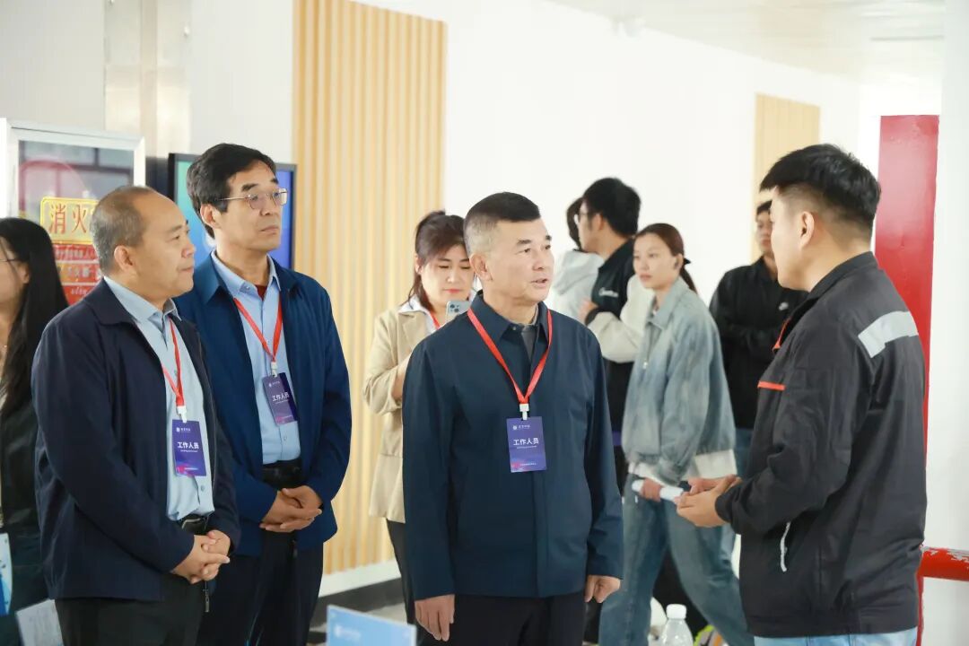 西京学院举办陕西省“宏志助航计划”专场招聘会 西京学院举办陕西省“宏志助航计划”专场招聘会
