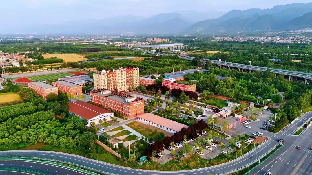 西安东方美术综合职业高中2025年招生公告 西安东方美术综合职业高中2025年招生公告