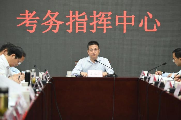 陕西省副省长方光华巡查2019年高考准备情况.jpg