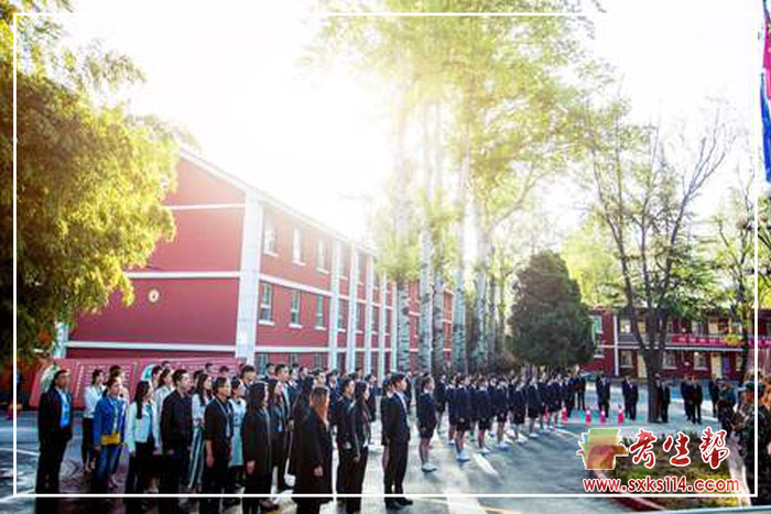 西安交通运输学校校园风采.jpg