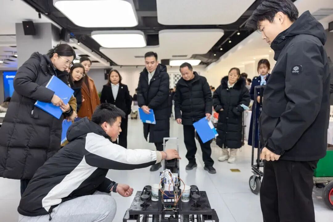 2026高职(专科)报考通道已开!西安科技大学高新学院报考攻略抢先看 2026高职(专科)报考通道已开!西安科技大学高新学院报考攻略抢先看