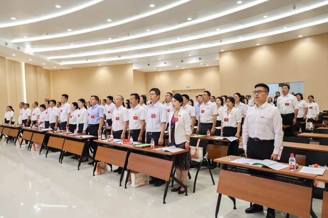 西安培华学院第三届教职工代表大会暨工会会员代表大会第二次会议顺利召开 西安培华学院第三届教职工代表大会暨工会会员代表大会第二次会议顺利召开