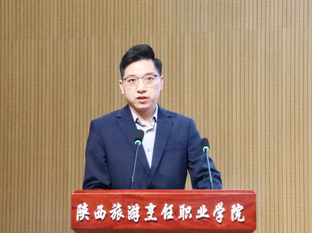 上海知课教育科技有限公司总经理彭飞分享《海外就业实习项目集经验分享》 上海知课教育科技有限公司总经理彭飞分享《海外就业实习项目集经验分享》