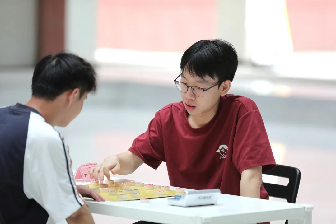 西安明德理工学院成功举办2025年“大西安杯”陕西省大学生象棋公开赛! 西安明德理工学院成功举办2025年“大西安杯”陕西省大学生象棋公开赛!