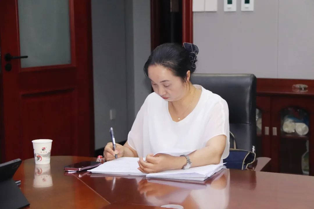 筑牢安全防线,守护美好"食"光 | 西安东方职业高级中学召开校园食品安全会 筑牢安全防线,守护美好"食"光 | 西安东方职业高级中学召开校园食品安全会