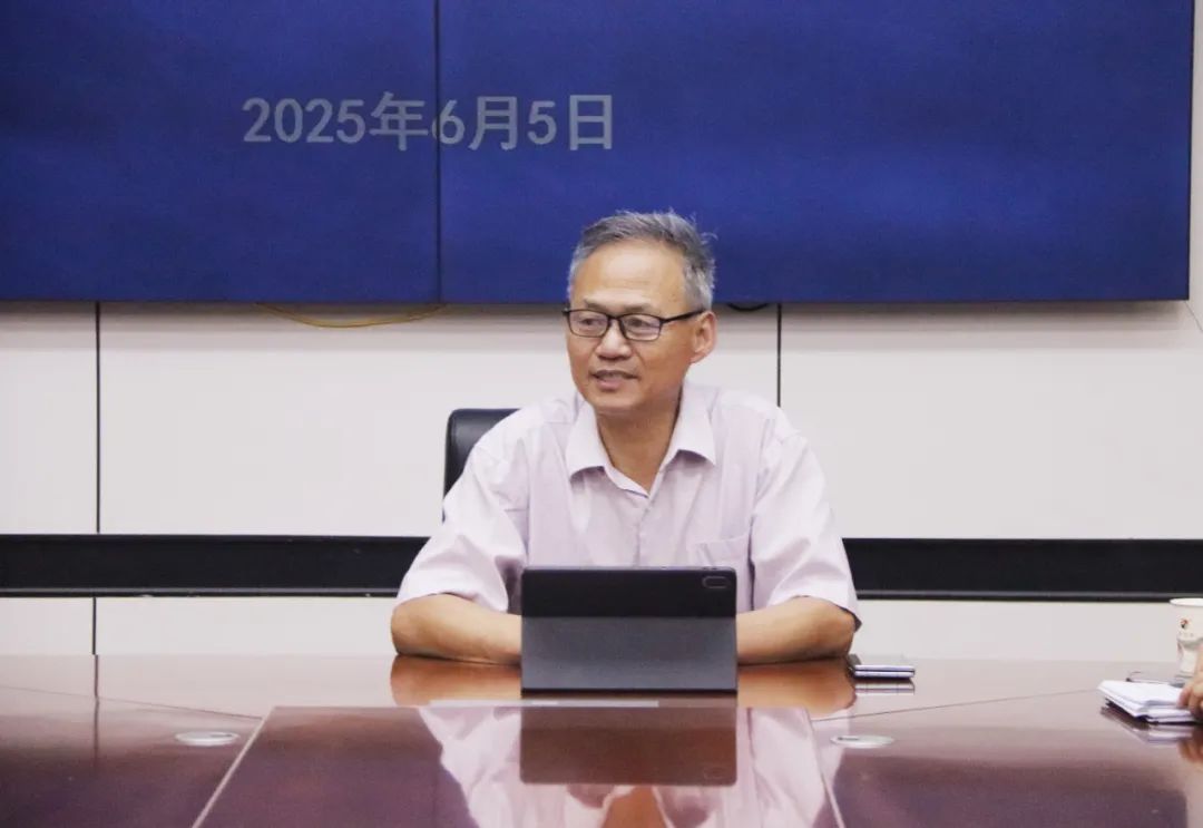 筑牢安全防线,守护美好"食"光 | 西安东方职业高级中学召开校园食品安全会 筑牢安全防线,守护美好"食"光 | 西安东方职业高级中学召开校园食品安全会