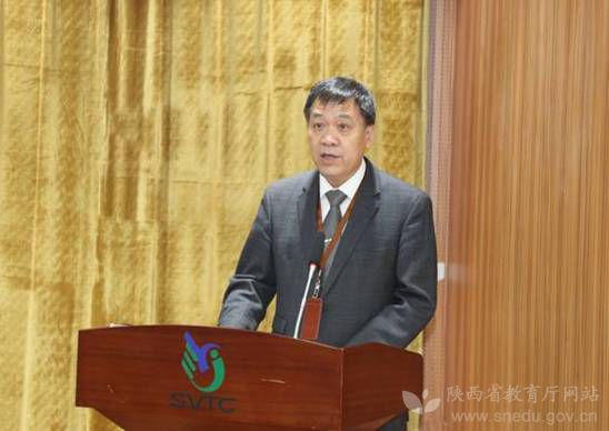 陕西职业技术学院党委副书记、院长刘胜辉作学院工作报告.jpg