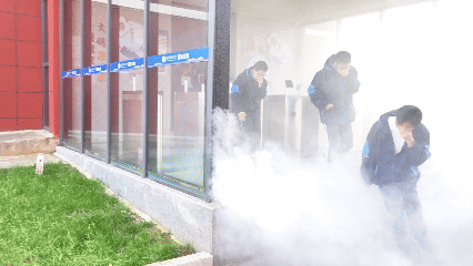 以练为战,防患未“燃” | 西安育华职业高中成功举行学生公寓消防应急疏散演练 以练为战,防患未“燃” | 西安育华职业高中成功举行学生公寓消防应急疏散演练