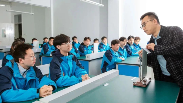 西安东方职业高级中学：老牌职高的魅力与实力4.png