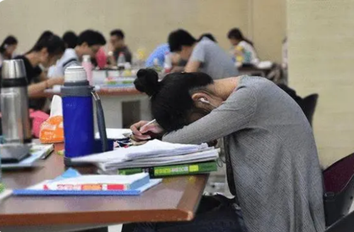 央行发布最新动态，下列“3类证书”含金量不太高，考得都是烧钱！1.png