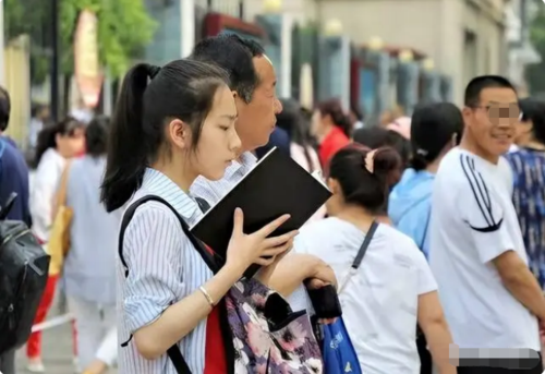 在今年的高考迈更多陕西教育招考资讯请搜索关注“陕西考生网”抖音号入“不好的消息”，这5个省市考试的考生，需有心理上的准备3.png
