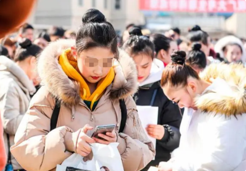 国家教育部传出不好的消息，多所高校撤销艺考资质，学生调侃艺考不会再易考3.png