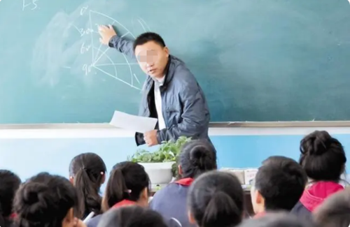 老师再也不是抢手货了？并且还有2个不好的消息，一部分老师就会失去铁饭碗3.png