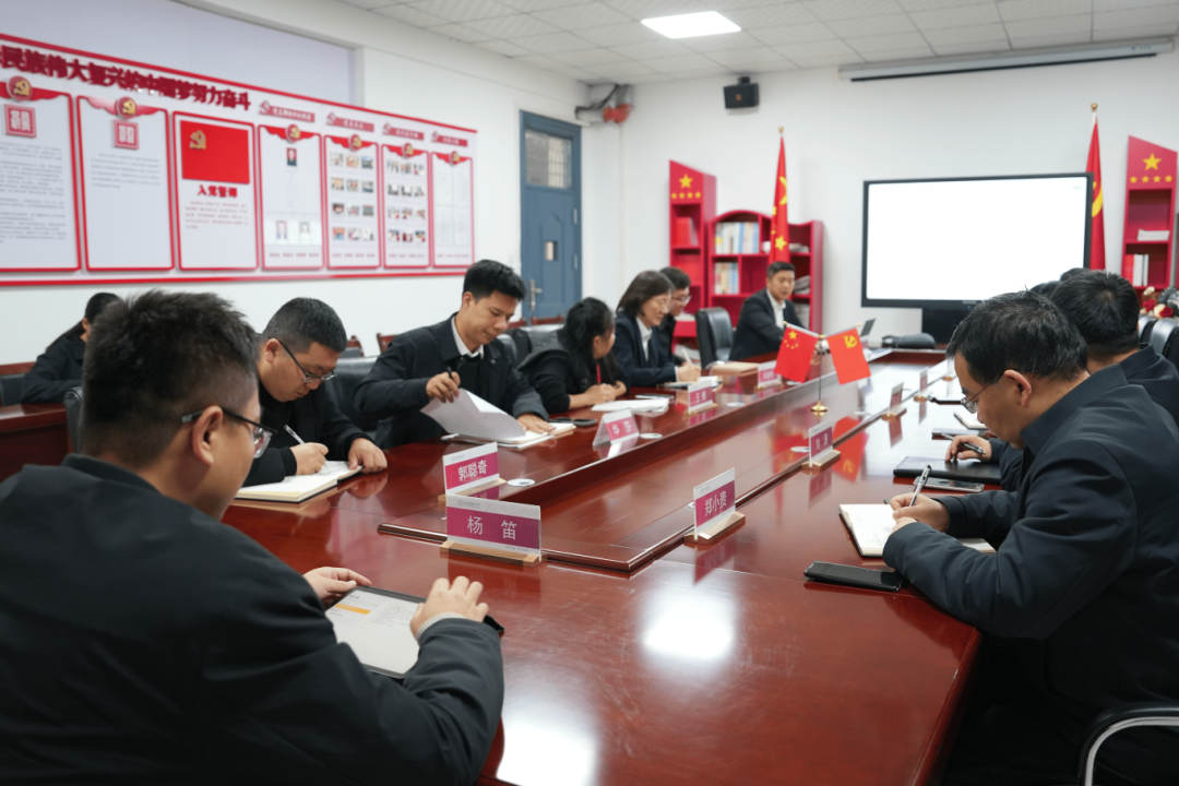 以练为战,防患未“燃” | 西安育华职业高中成功举行学生公寓消防应急疏散演练 以练为战,防患未“燃” | 西安育华职业高中成功举行学生公寓消防应急疏散演练