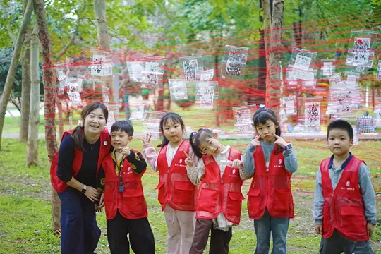 西安欧亚学院首届儿童大地艺术节开幕！邀你体验多元艺术实践