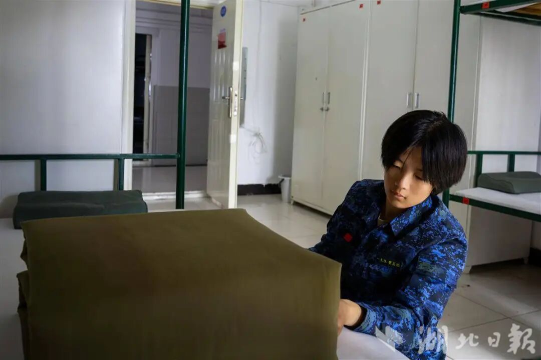 高考604分就读高职！她的目标：电子对抗专业兵