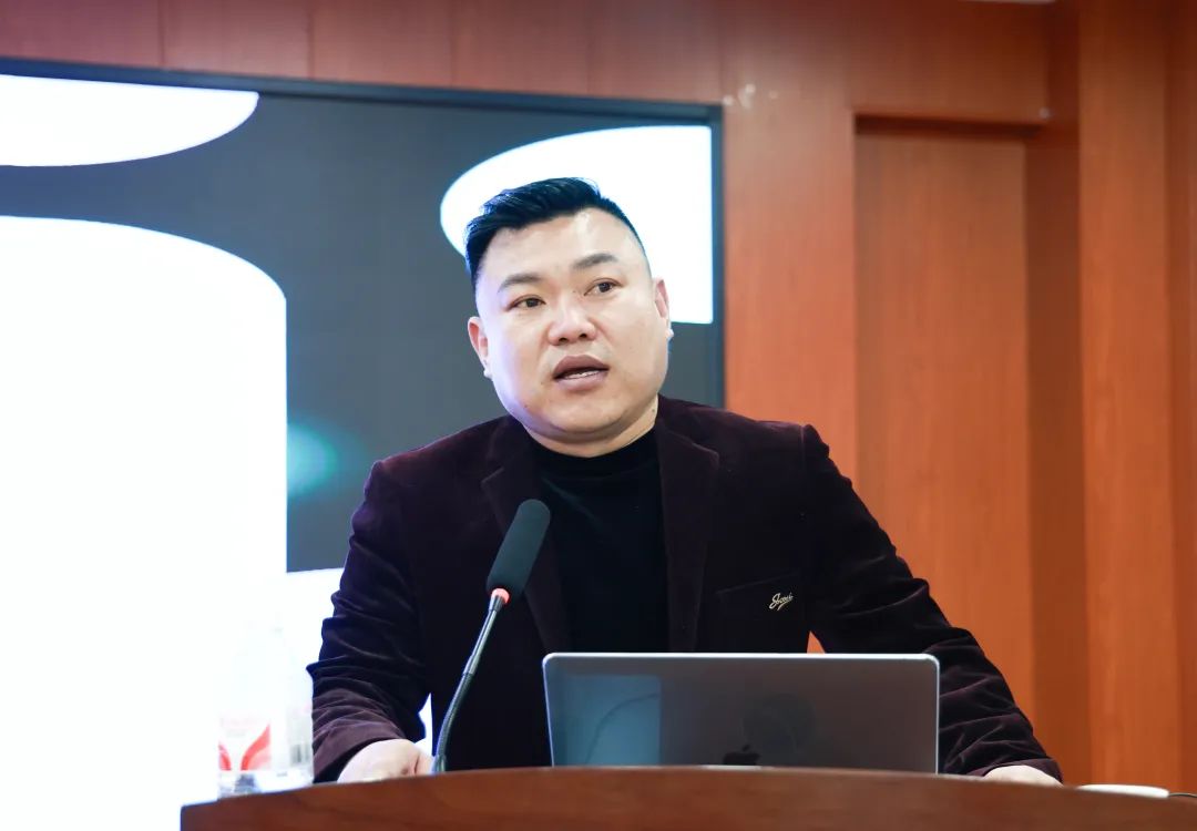 西安海棠职业学院举办人工智能专题讲座，引领教育智能化变革