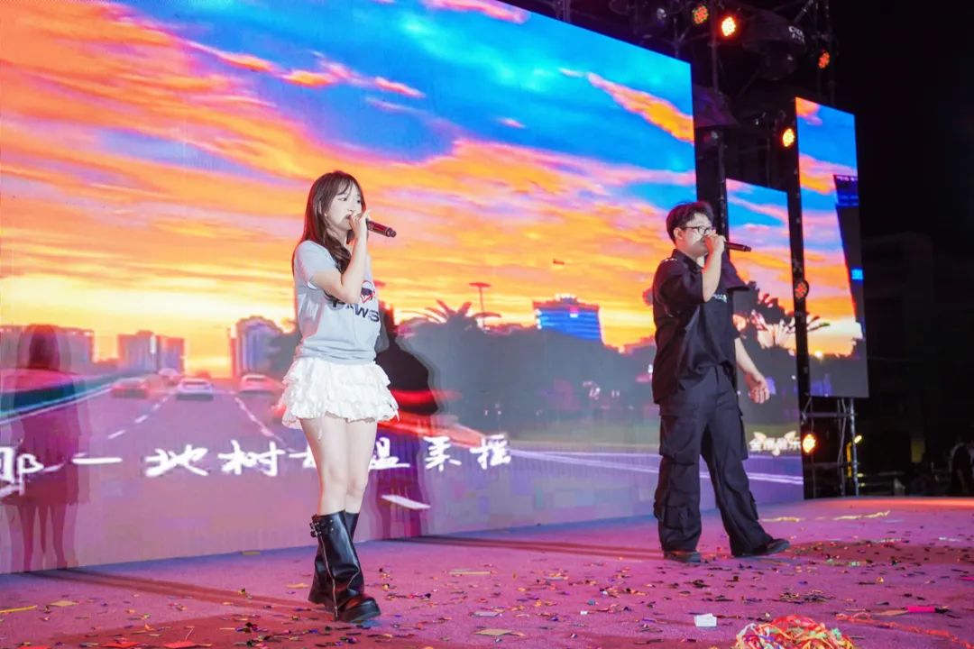 高燃！璀璨！西安现代综合职业高中2025届毕业晚会封神之夜！