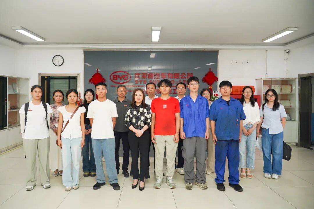 西安汽车职业大学副校长乔祎一行赴比亚迪走访慰问工学交替学生
