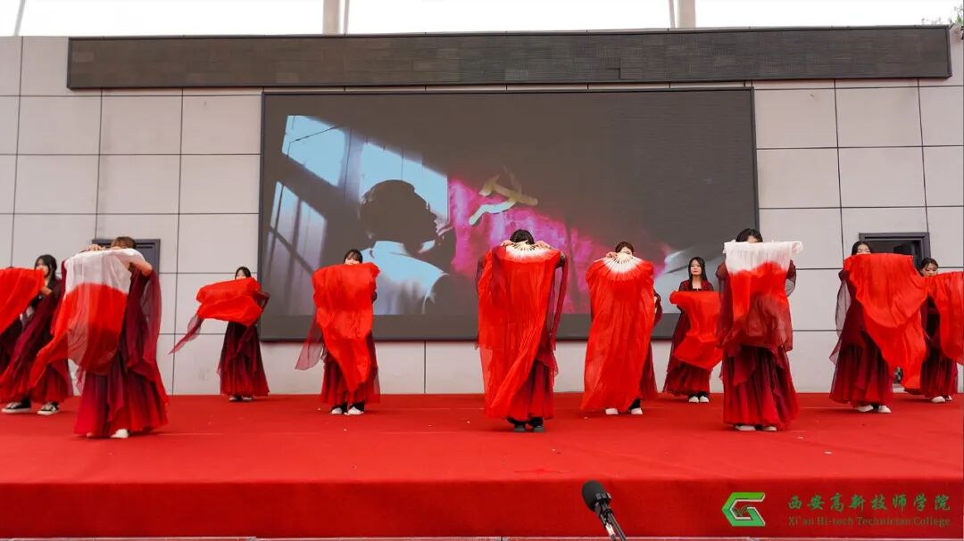 西安高新技师学院“唱响红五月 匠心筑梦行”合唱比赛暨文艺汇演圆满结束！