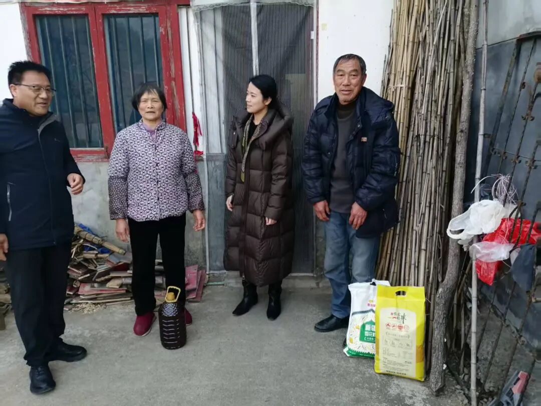 西安海棠职业学院深入平利县开展“双百工程”精准帮扶活动