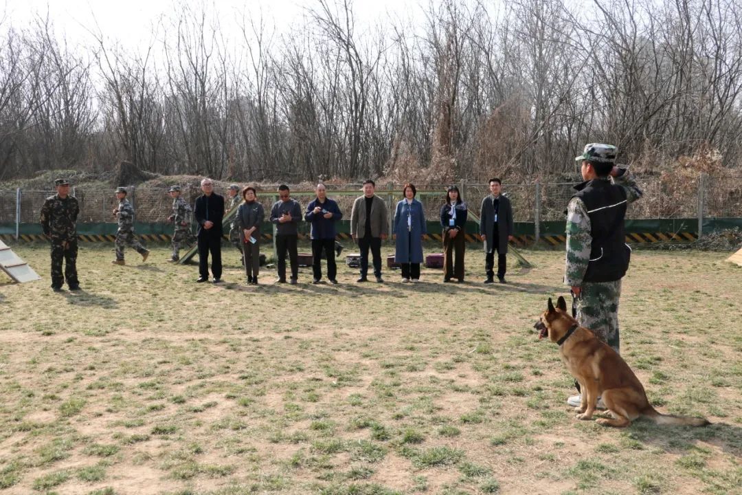中国东方教育集团研究院赴陕西精工数码技术学校参观交流