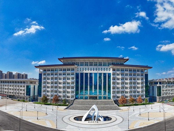 黄河科技学院.jpg