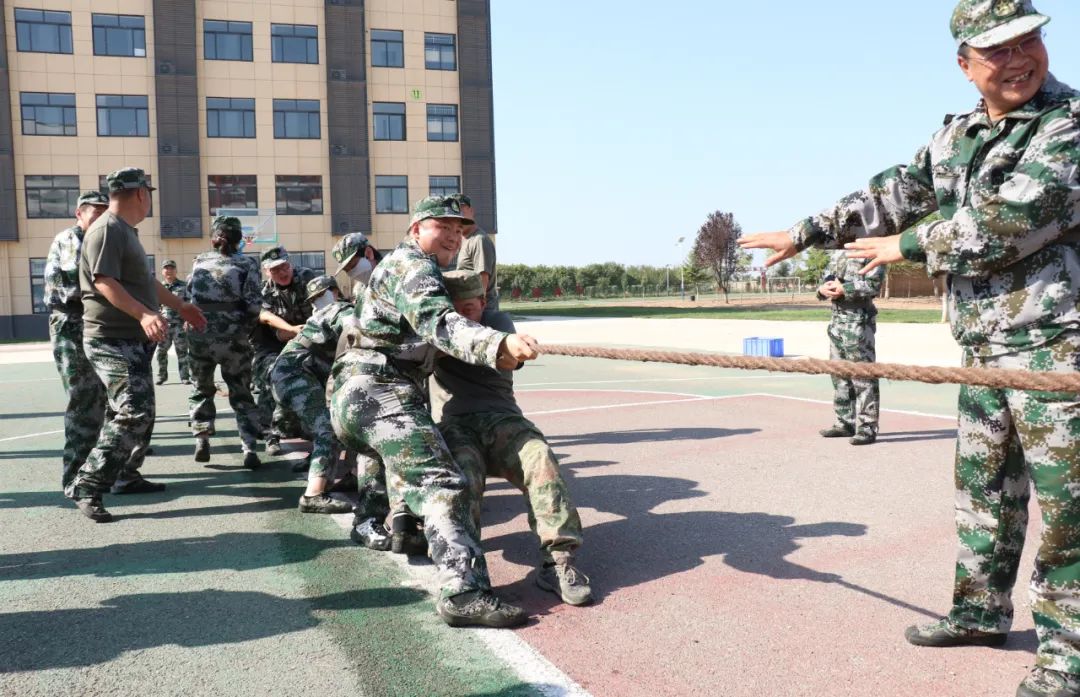 陕西旅游烹饪职业学院青年教职工拓展培训纪实