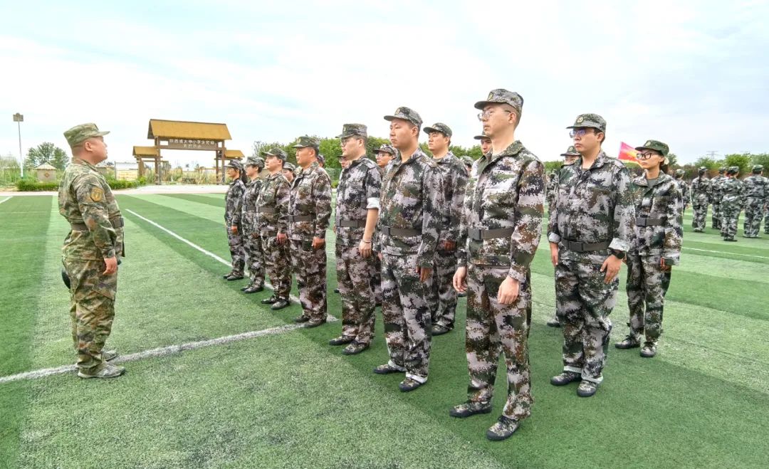 陕西旅游烹饪职业学院青年教职工拓展培训纪实