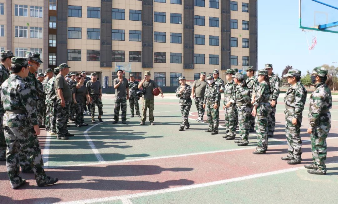 陕西旅游烹饪职业学院青年教职工拓展培训纪实