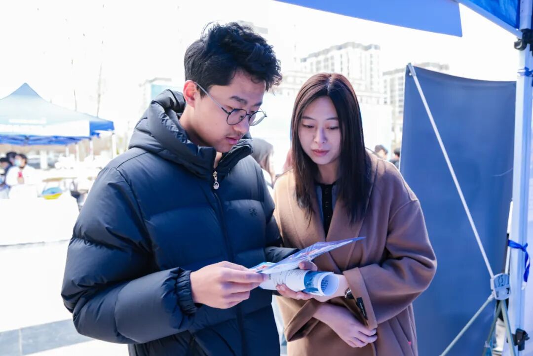 AI赋能+精准对接！西京学院为毕业生搭建高质量就业快车道