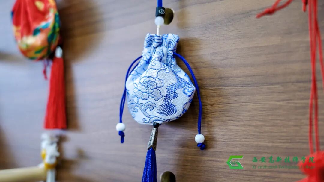 西安高新技师学院中药专业，带你传承国粹精华！