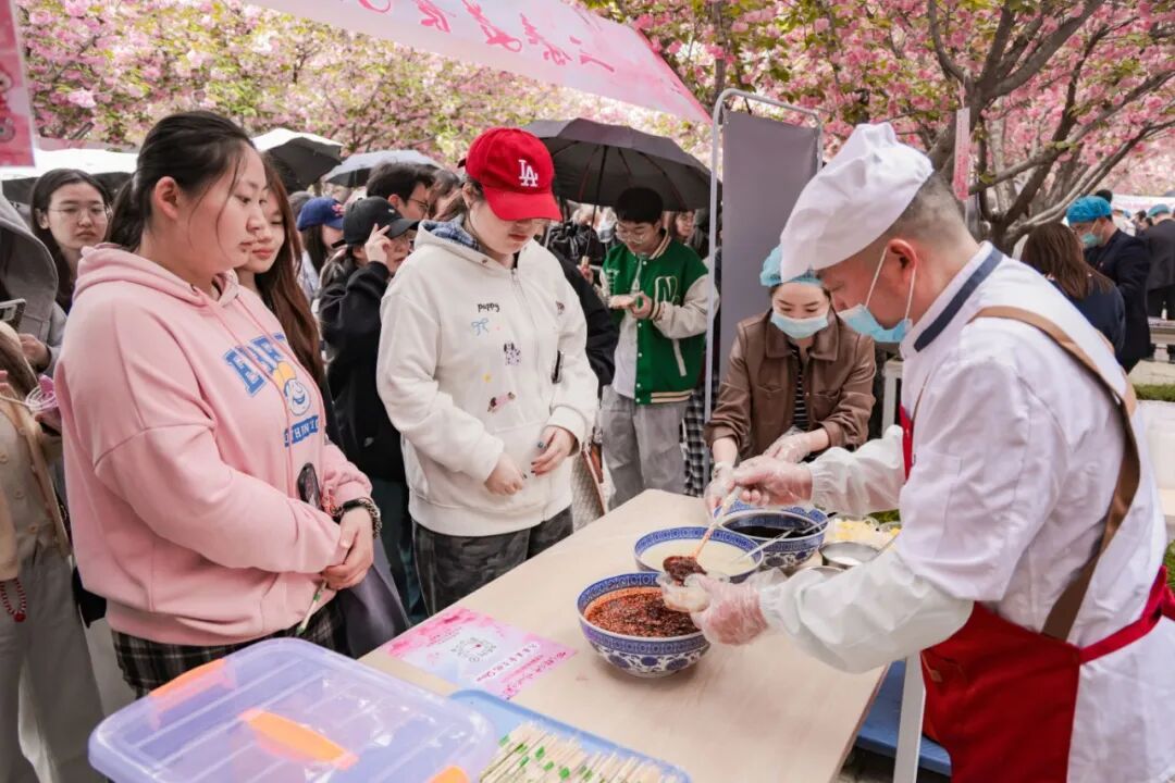樱漫西京 网润芳华 —西京学院第七届三秦文化节打造网络育人新场景