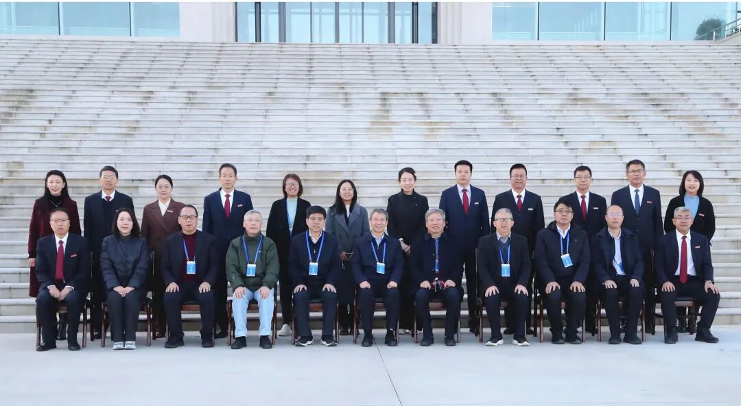 西安航空学院举行本科教育教学审核评估专家意见交流会