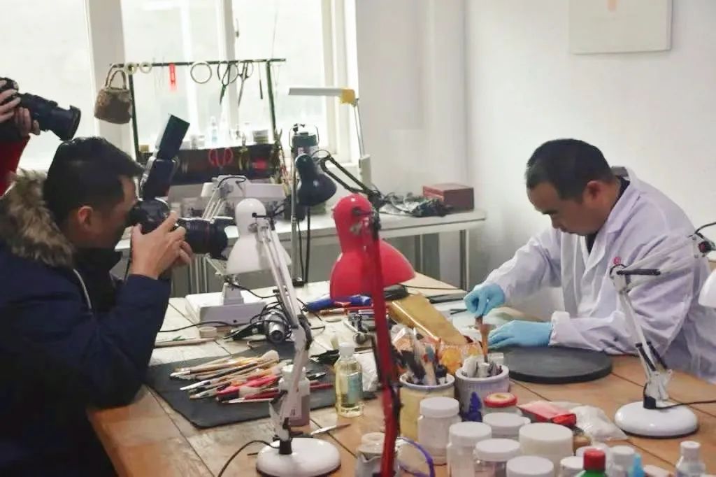 喜报|西安科技大学高新学院教师李程获"全国劳动模范"荣誉称号！