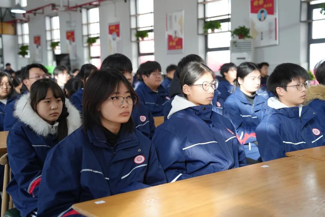 资助之光，照亮前路|西安博雅艺术职业高中举行国家助学金资助卡发放仪式