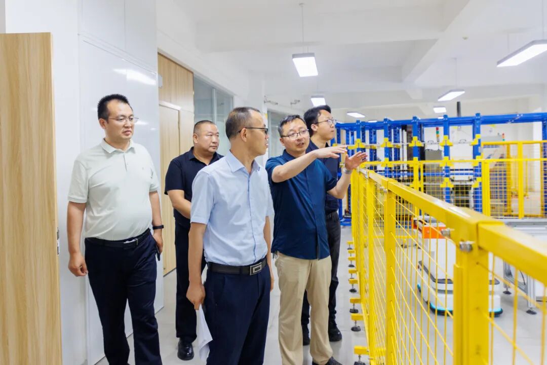西安明德理工学院|陕西省教育厅实验室安全检查组专家到校检查指导工作