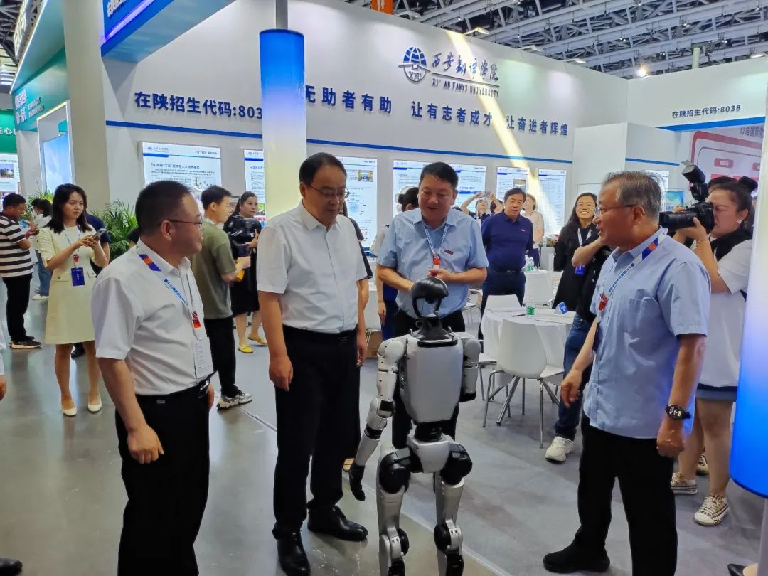 第十三届陕西教育博览会开幕:“四展示两活动”备受关注