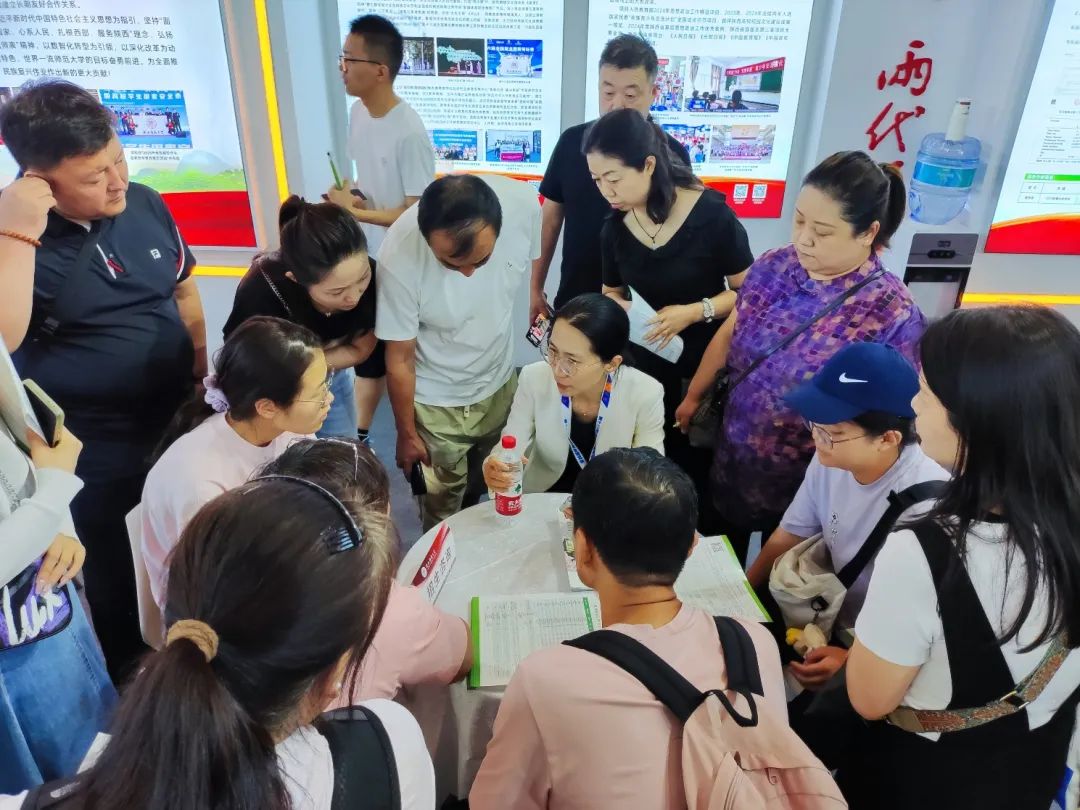 第十三届陕西教育博览会开幕:“四展示两活动”备受关注