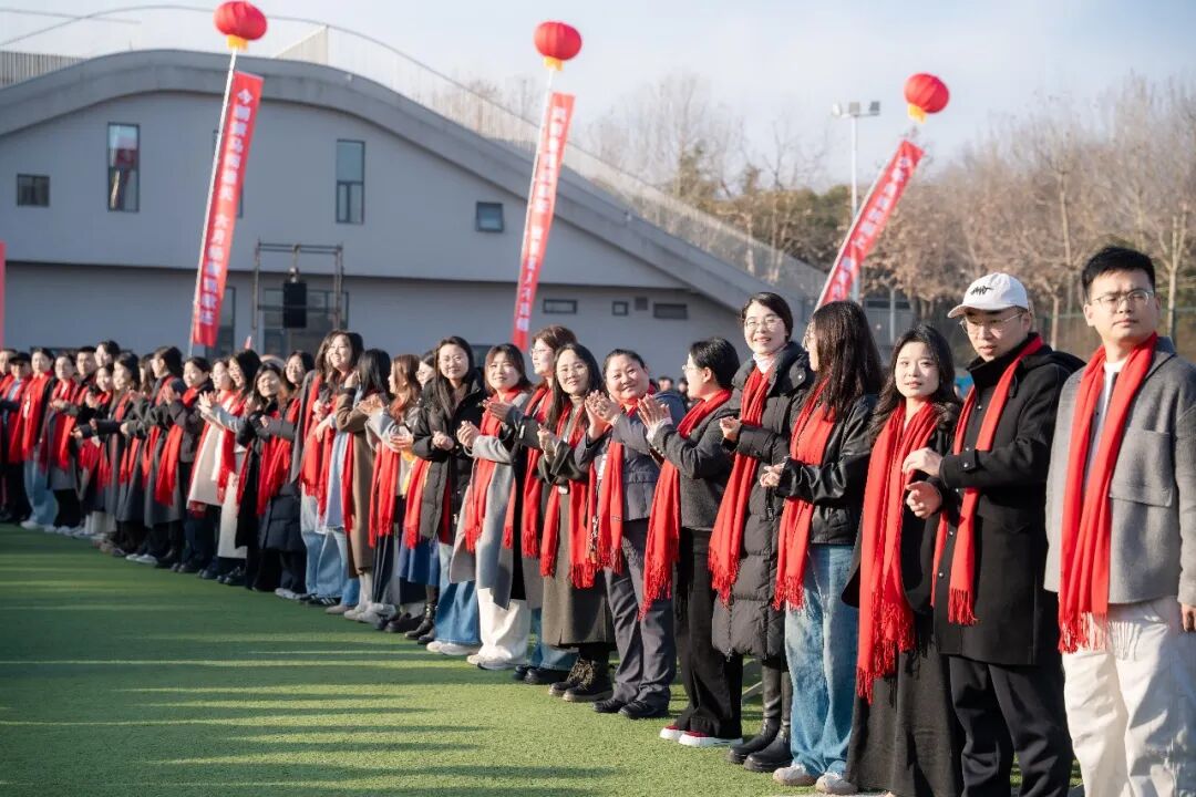 直击！西安现代综合职业高中2026年高考誓师大会暨成人礼高燃现场