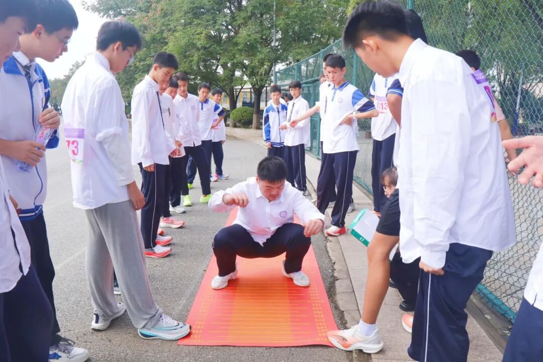 精彩｜西安育华职业高中成功举办2025年秋季运动会