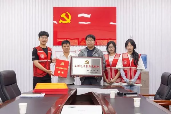 实践育人|寻遵义初心 传长征薪火,西安明德理工学院学子踏赴红色黔北践行青春使命 实践育人|寻遵义初心 传长征薪火,西安明德理工学院学子踏赴红色黔北践行青春使命