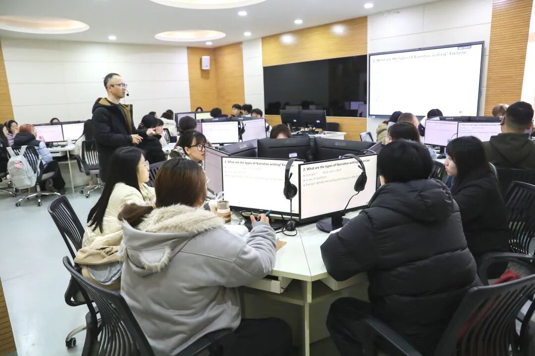 第一课开讲！西安培华学院的打开方式是这样的！