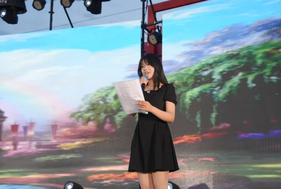 震撼！温暖！感动！青春！西安博雅艺术职业高中职教活动周展演暨2025届毕业晚会