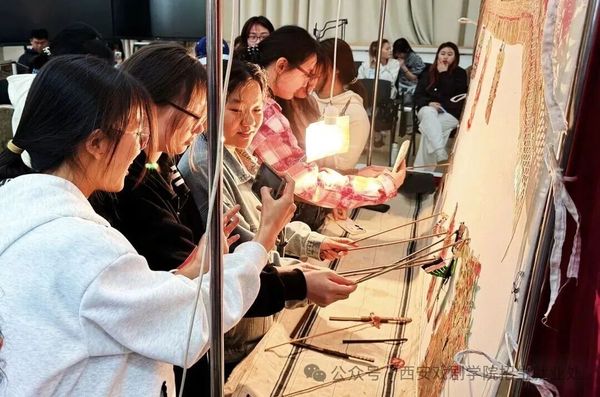 课堂连田野！西安戏剧学院非遗保护专业为青年铺就成才就业路