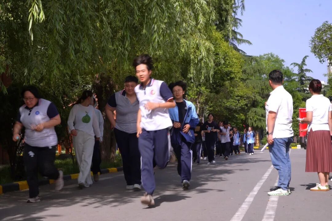 西安领航职业高级中学组织开展防灾减灾日应急疏散演练活动