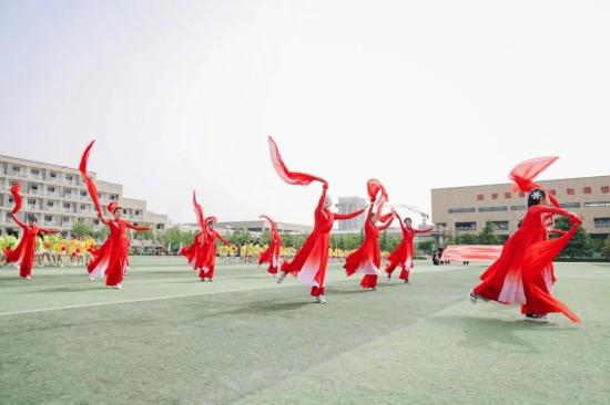 西安汽车职业大学临潼校区第十七届运动会，点燃校园春日激情