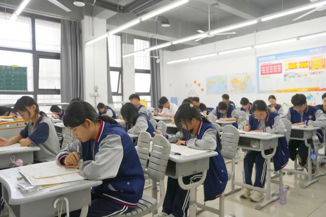 这一战，为梦想蓄力！直击西安博雅艺术职业高中月考现场
